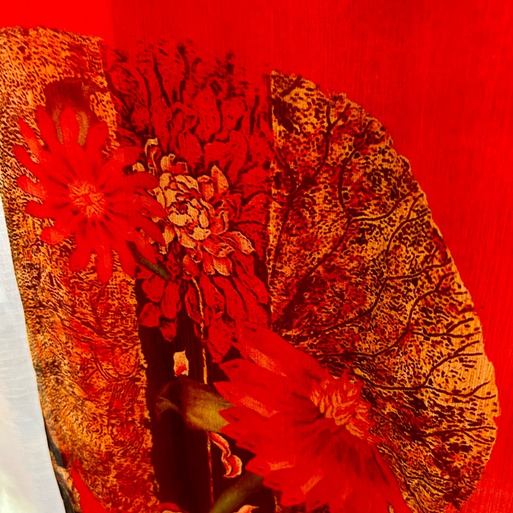 Stunning silk dress, size 4 - beautiful print